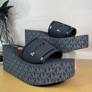 NEW Michael Michael Kors Women’s Black Tall Platform Slide Sandals